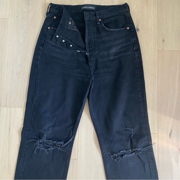 Aritzia | Denim Forum “Joni” High Rise Loose Black Ripped Jeans 🖤 - Picture 1 of 13